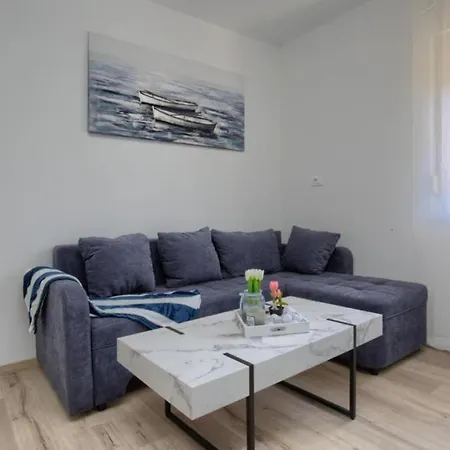 Apartamento Two Bedroom With Terrace A2 Pula