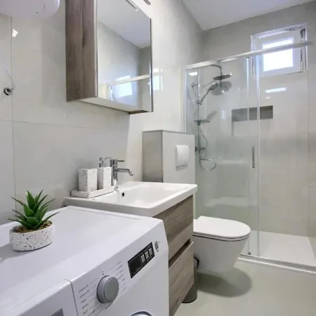 Two Bedroom With Terrace A2 *