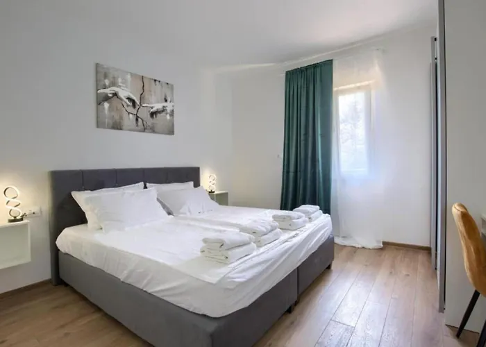 Two Bedroom With Terrace A2 * Pola
