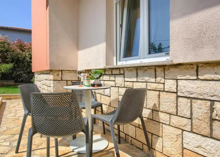 Two Bedroom With Terrace A2 Apartmán Pula