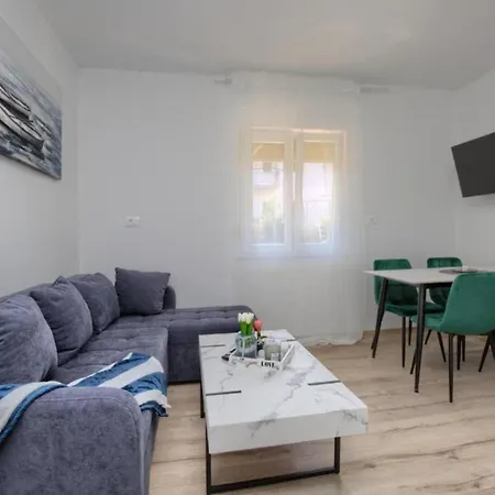 Two Bedroom With Terrace A2 Daire *