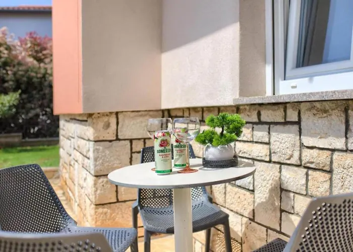 Two Bedroom With Terrace A2 *